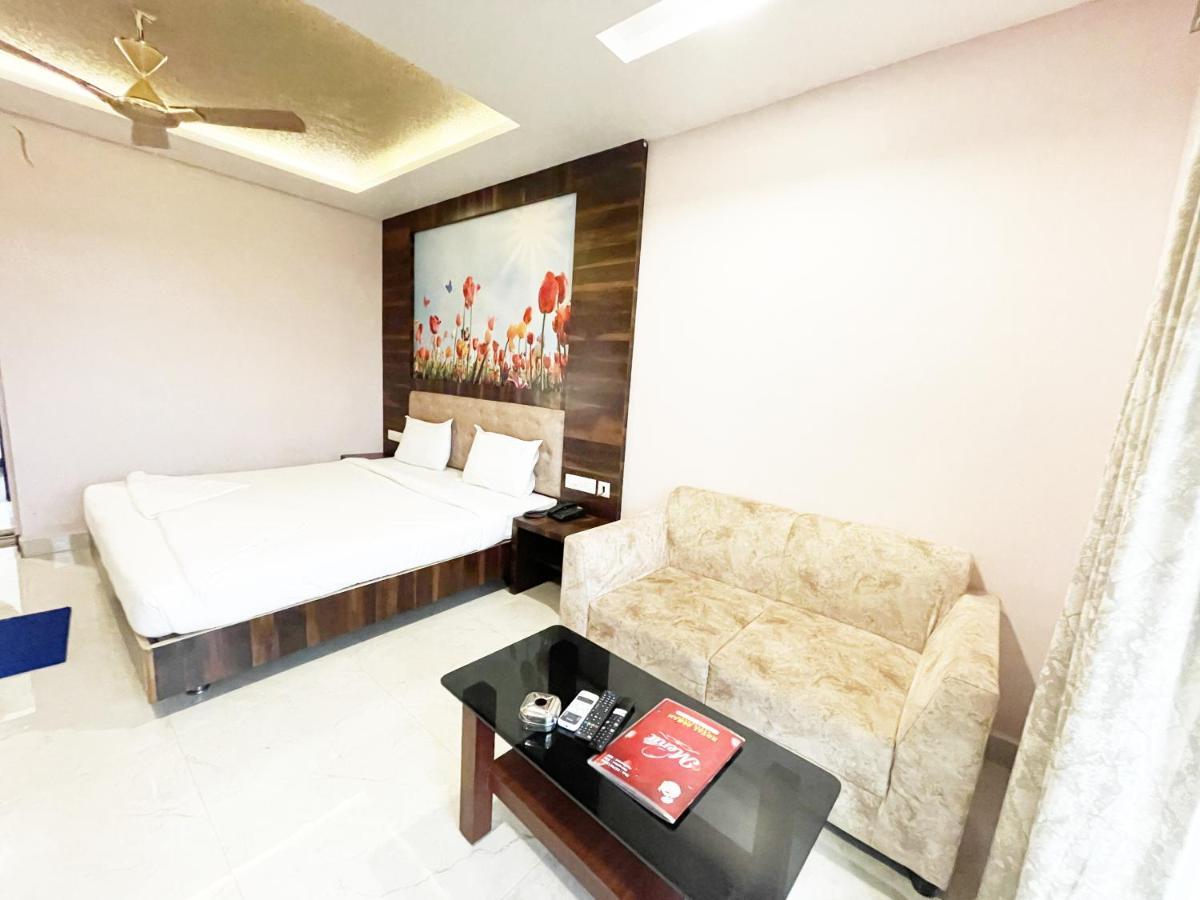Shree Ganesh Hotel Puri Ngoại thất bức ảnh